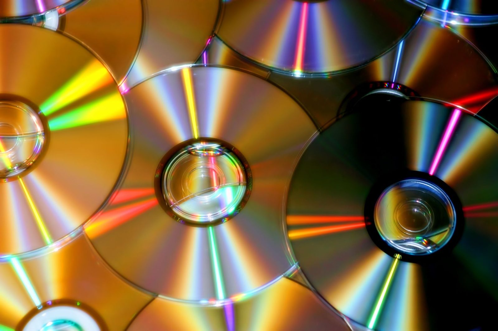 Organizer na płyty do samochodu: Jak wygodnie i bezpiecznie przechowywać CD w aucie